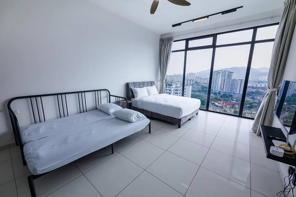 Beacon Suites #Georgetown #Rooftoppool #23 #2Bedrooms George Town
