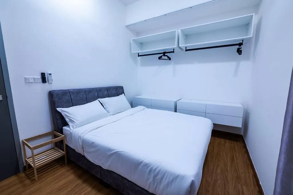 Beacon Suites #Georgetown #Rooftoppool #23 #2Bedrooms 0*, George Town
