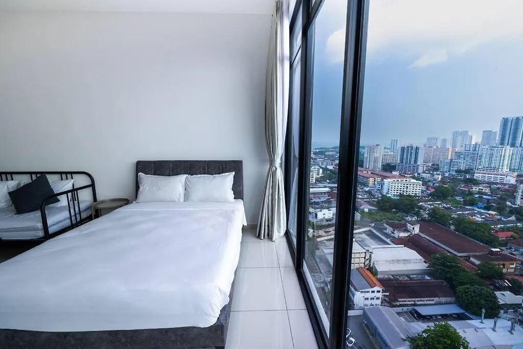 Beacon Suites #Georgetown #Rooftoppool #23 #2Bedrooms George Town